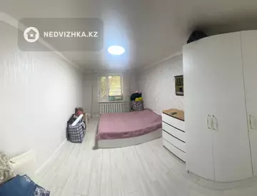 3-комнатная квартира, этаж 1 из 10, 71 м²