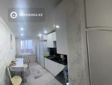 3-комнатная квартира, этаж 1 из 10, 71 м²