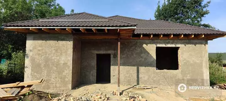4-комнатный дом, 10 соток, 140 м²