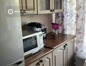 2-комнатная квартира, этаж 4 из 4, 48 м², На длительный срок