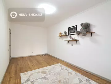 3-комнатная квартира, этаж 1 из 9, 89 м², миниатюра 6