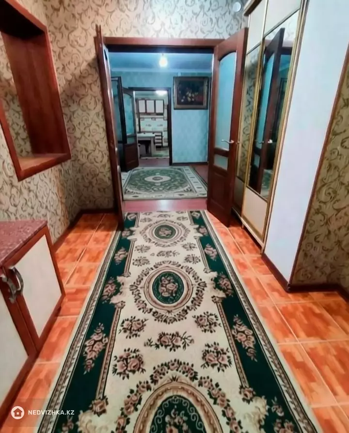 5-комнатный дом, 10 соток, 280 м², Посуточно, фотография 3