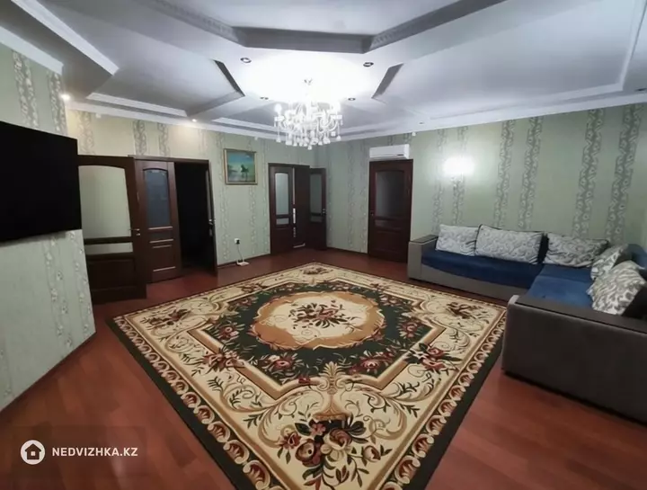 5-комнатный дом, 10 соток, 280 м², Посуточно, фотография 5
