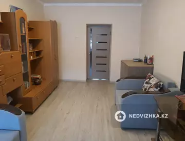 3-комнатная квартира, этаж 2 из 2, 63 м²
