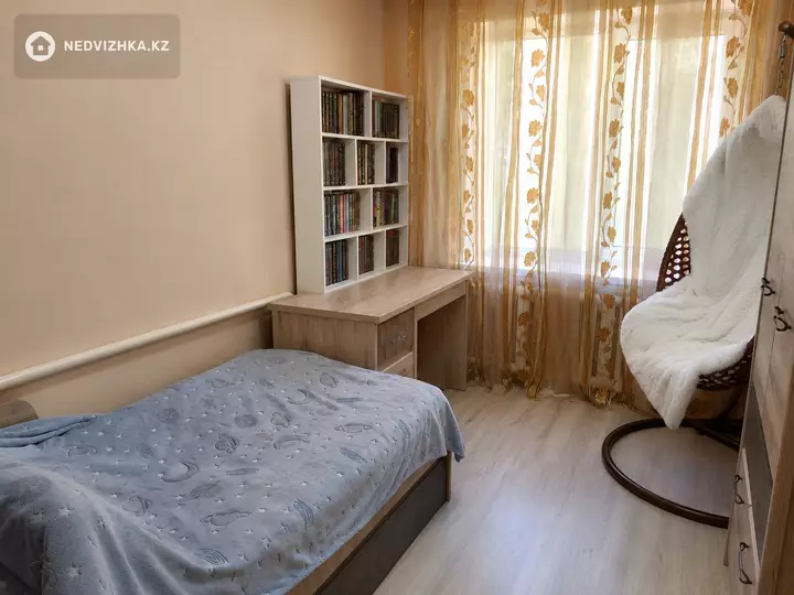 3-комнатная квартира, этаж 2 из 2, 63 м², фотография 5