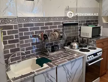 1-комнатная квартира, этаж 4 из 5, 29 м², На длительный срок