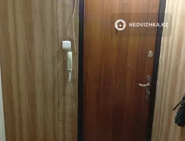 4-комнатная квартира, этаж 4 из 5, 77 м²
