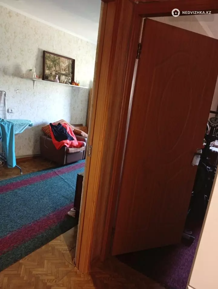 4-комнатная квартира, этаж 4 из 5, 77 м², фотография 3
