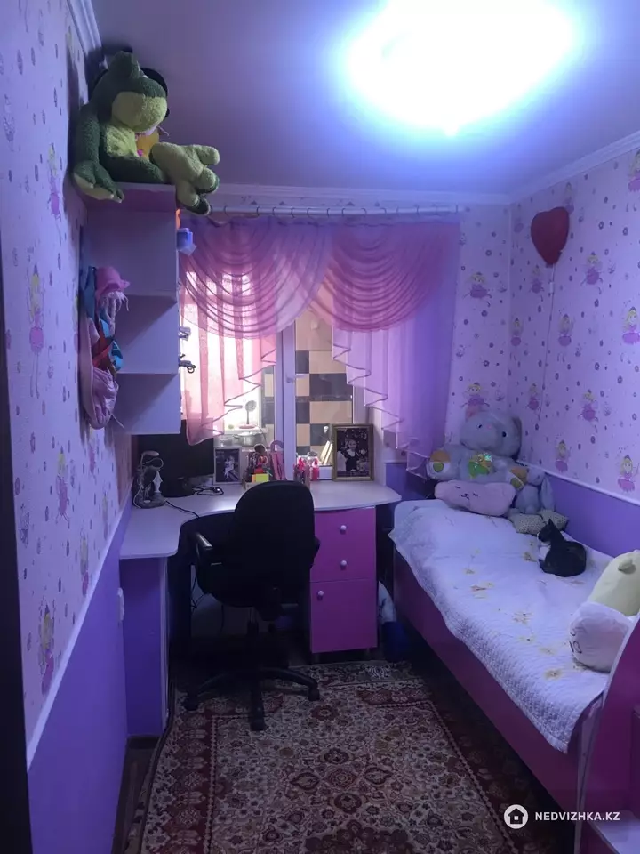 4-комнатная квартира, этаж 5 из 5, 78 м², фотография 3