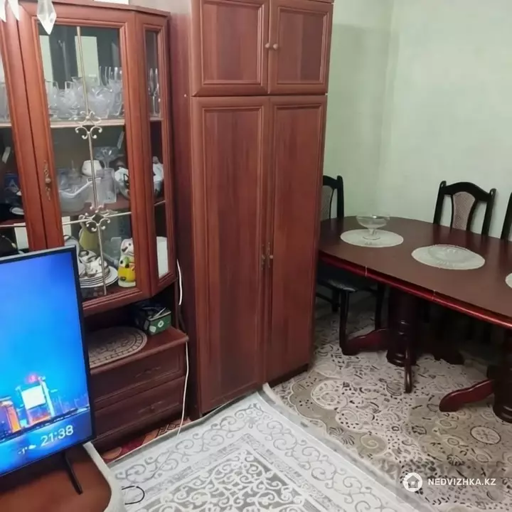 2-комнатная квартира, этаж 3 из 5, 51 м², фотография 3