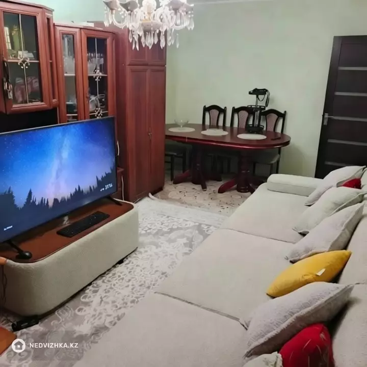 2-комнатная квартира, этаж 3 из 5, 51 м²