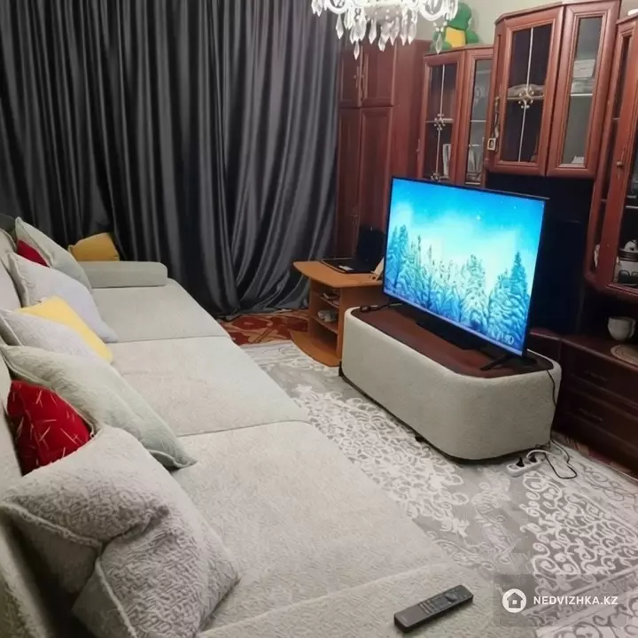 2-комнатная квартира, этаж 3 из 5, 51 м², фотография 4