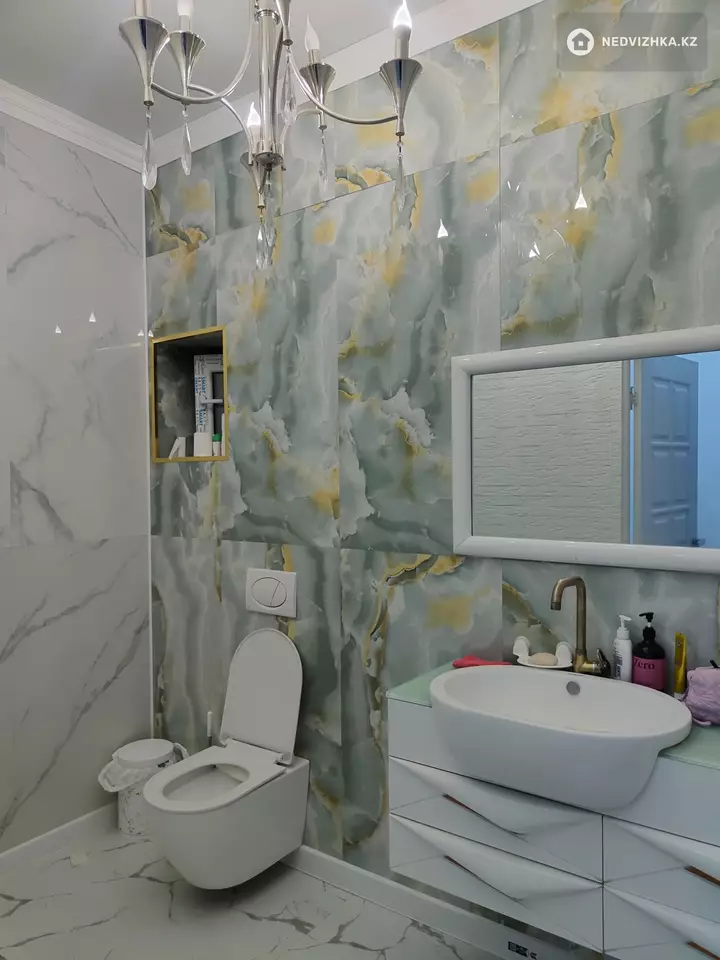 5-комнатный дом, 3 соток, 200 м², фотография 3