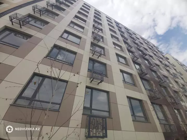 2-комнатная квартира, этаж 8 из 8, 53 м²