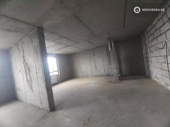 2-комнатная квартира, этаж 8 из 8, 53 м², фотография 3
