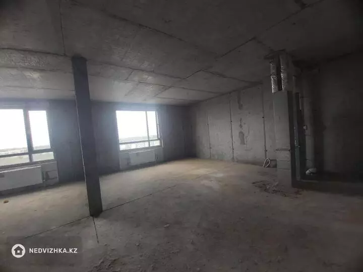 2-комнатная квартира, этаж 8 из 8, 53 м², фотография 4
