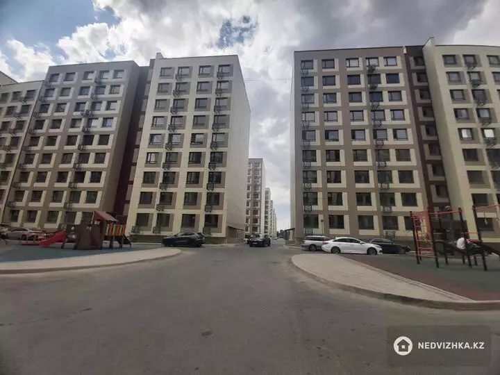 2-комнатная квартира, этаж 8 из 8, 53 м², фотография 5