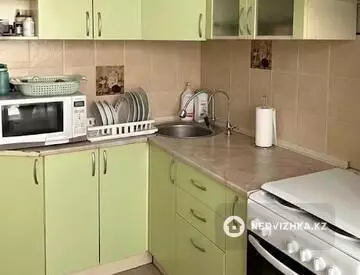 3-комнатная квартира, этаж 8 из 9, 64 м²