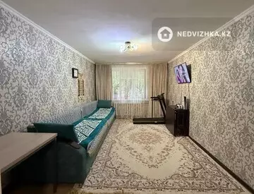 3-комнатная квартира, этаж 1 из 4, 62 м²