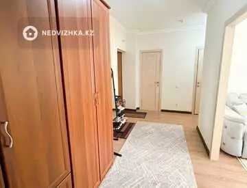 2-комнатная квартира, этаж 3 из 14, 64 м²