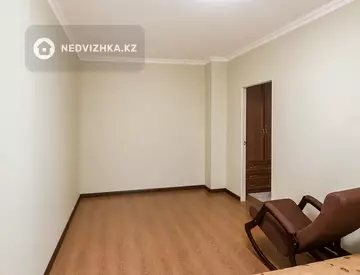 2-комнатная квартира, этаж 3 из 14, 64 м²