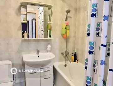 3-комнатная квартира, этаж 10 из 18, 77 м², миниатюра 6