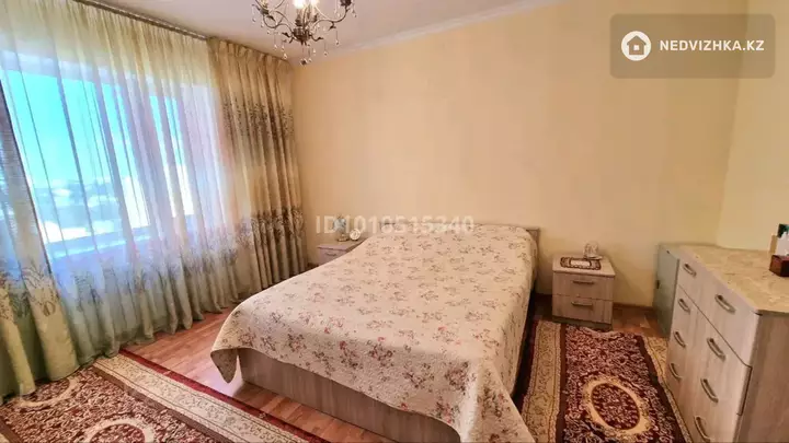 3-комнатная квартира, этаж 10 из 18, 77 м², фотография 4