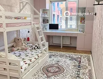 4-комнатная квартира, этаж 5 из 6, 115 м²