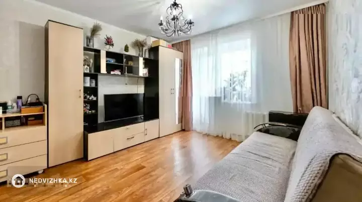 1-комнатная квартира, этаж 4 из 9, 40 м²