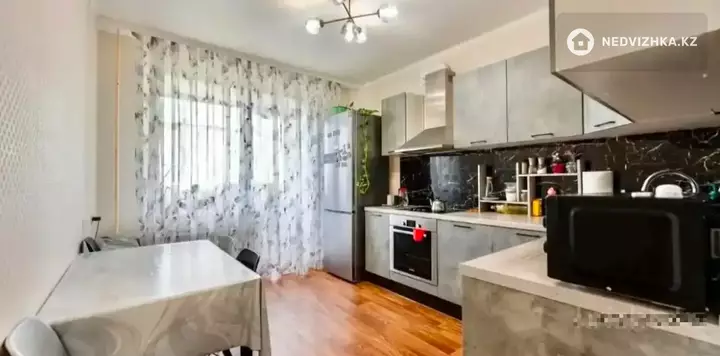 1-комнатная квартира, этаж 4 из 9, 40 м², фотография 2