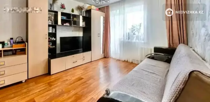 1-комнатная квартира, этаж 4 из 9, 40 м², фотография 4