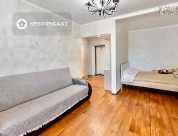 1-комнатная квартира, этаж 4 из 9, 40 м², миниатюра 7