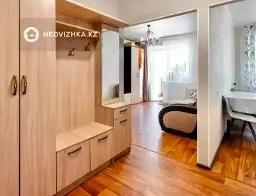 1-комнатная квартира, этаж 4 из 9, 40 м², миниатюра 10