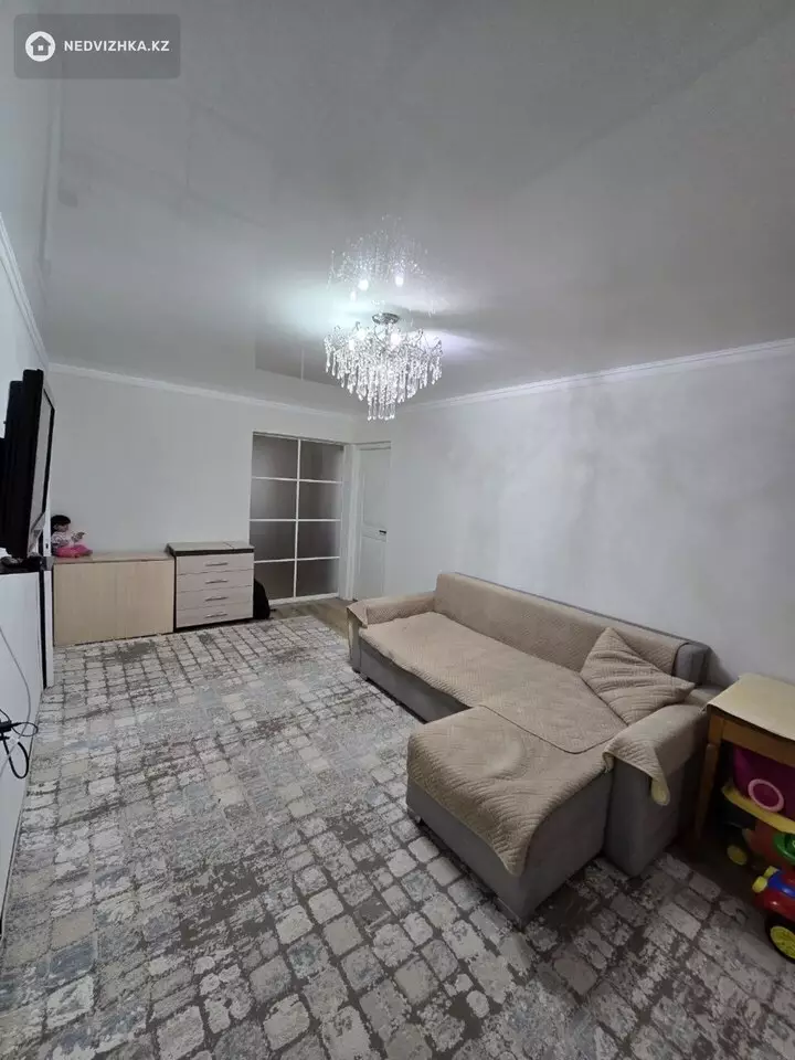 4-комнатная квартира, этаж 1 из 5, 86 м², фотография 3