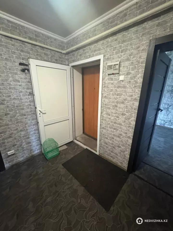 3-комнатная квартира, этаж 2 из 2, 74 м², фотография 4