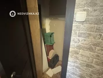 3-комнатная квартира, этаж 2 из 2, 74 м², миниатюра 7
