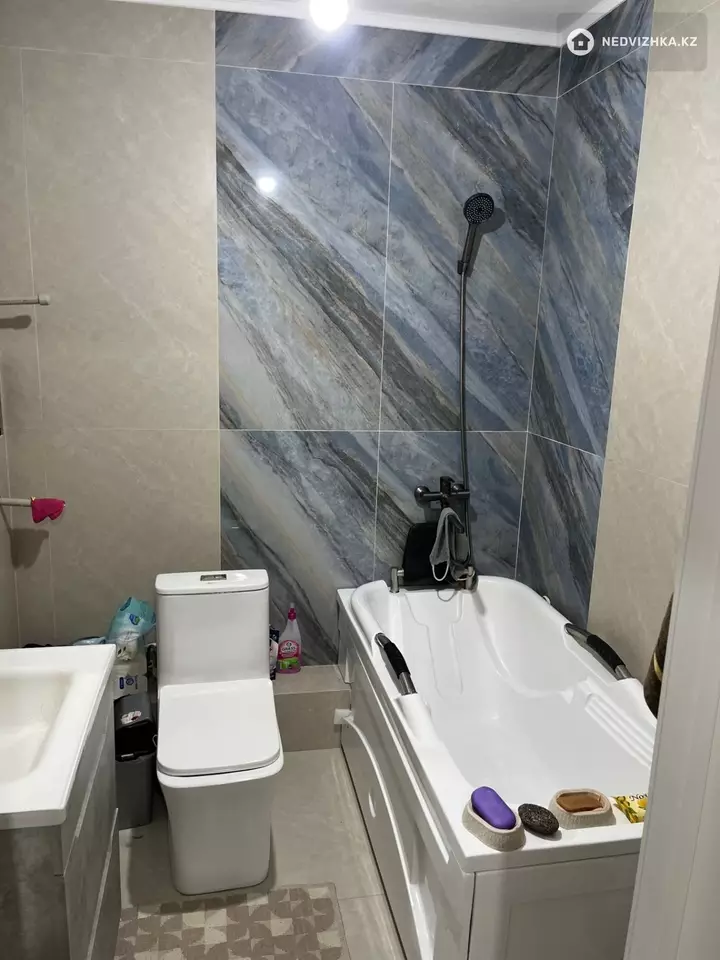 2-комнатная квартира, этаж 3 из 9, 55 м², фотография 5