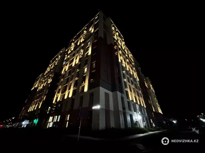 4-комнатная квартира, этаж 10 из 12, 115 м², фотография 4