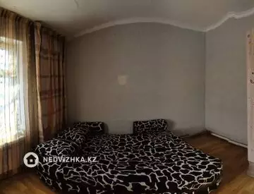 2-комнатная квартира, этаж 1 из 1, 50 м², На длительный срок