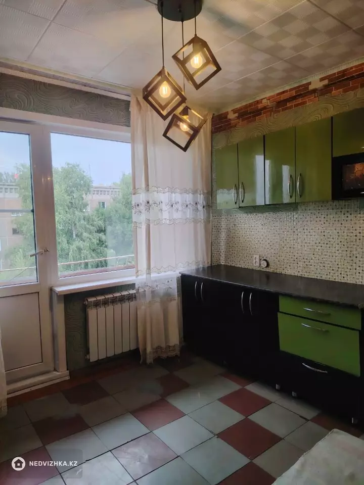2-комнатная квартира, этаж 5 из 5, 52 м², фотография 4