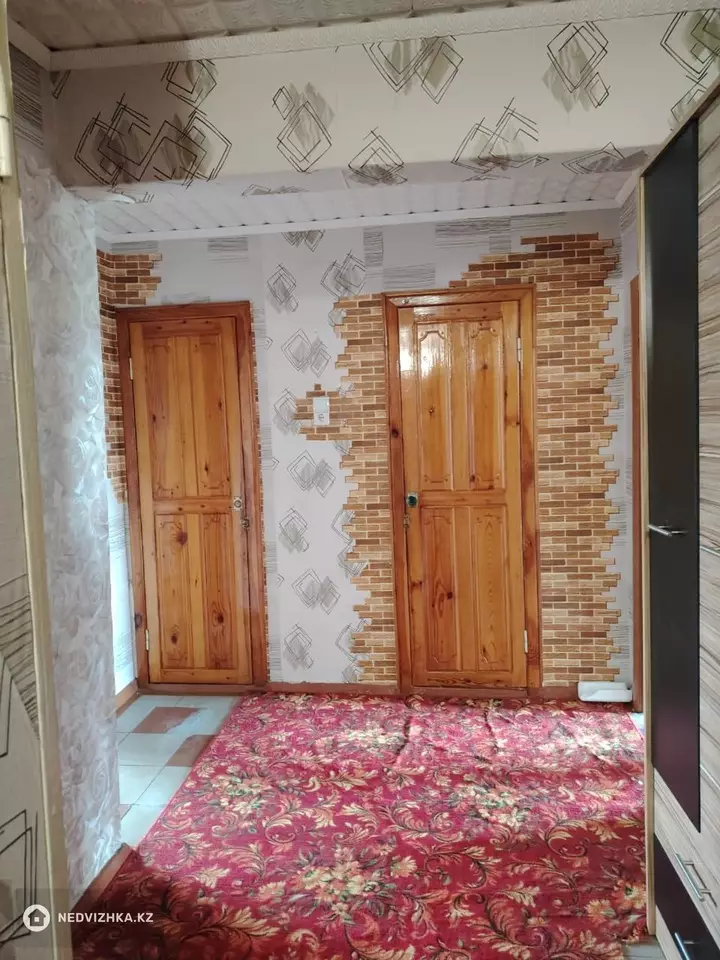 2-комнатная квартира, этаж 5 из 5, 52 м², фотография 5