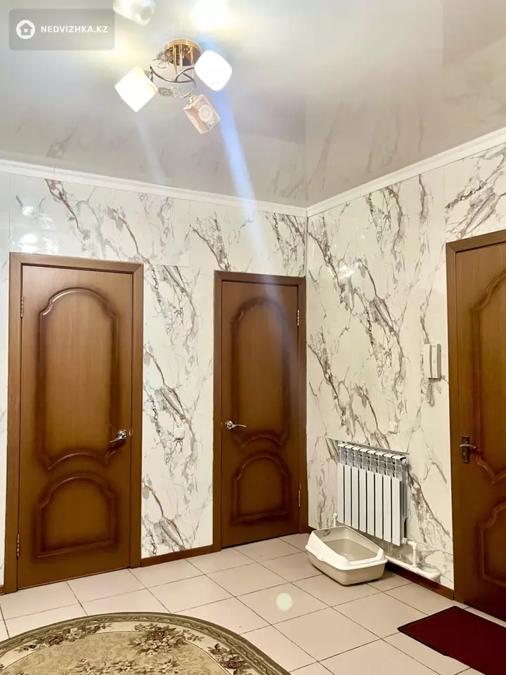 200 м², 4-комнатный дом, 6 соток, 200 м², изображение - 1