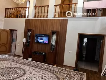 4-комнатный дом, 6 соток, 200 м²