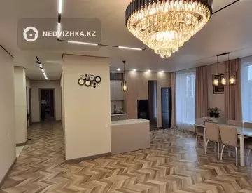 4-комнатная квартира, этаж 12 из 17, 135 м²
