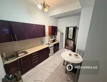 3-комнатная квартира, этаж 4 из 6, 88 м²