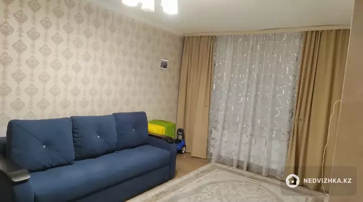 3-комнатная квартира, этаж 1 из 9, 75 м², фотография 3