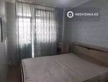 3-комнатная квартира, этаж 5 из 5, 62 м², миниатюра 1