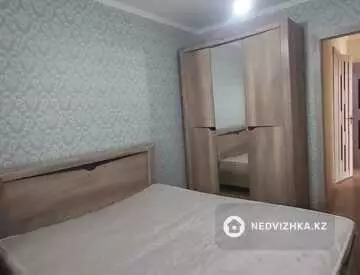 3-комнатная квартира, этаж 5 из 5, 62 м², миниатюра 2