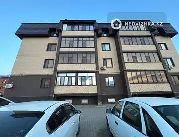 3-комнатная квартира, этаж 2 из 4, 96 м²