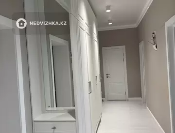 3-комнатная квартира, этаж 2 из 4, 96 м²